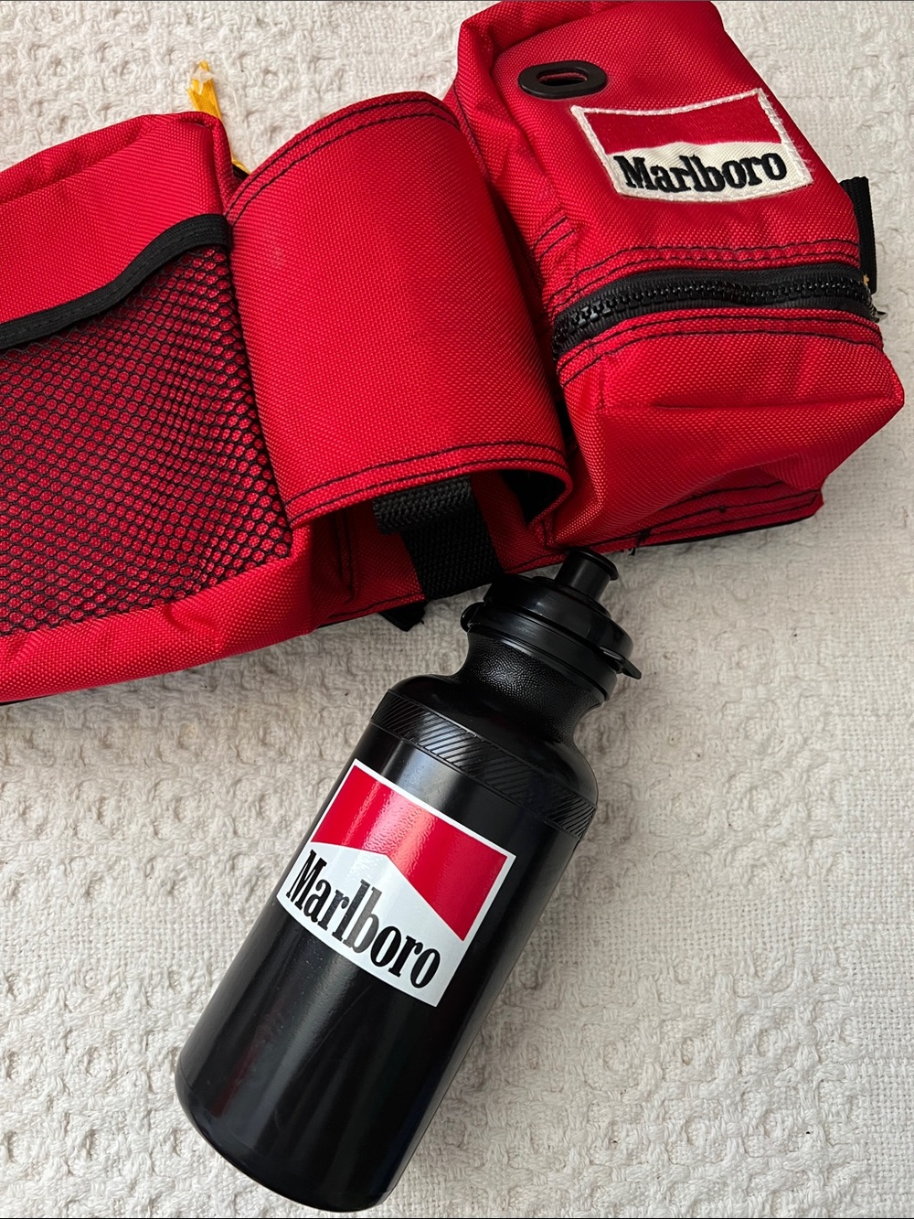 Marlboro vintage fanny pack - Picture 6 of 6
